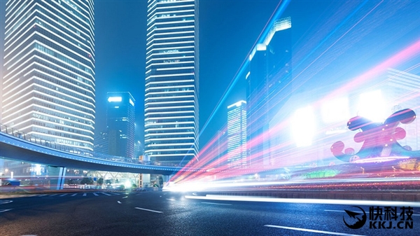 最科學(xué)的超光速體驗(yàn):看到一半我就瘋了!